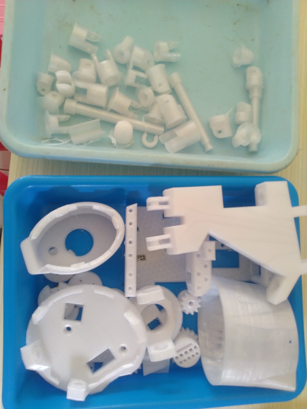 Komponen-komponen Tangan Bionik